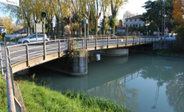 I LAVORI DI MANUTENZIONE STRAORDINARIA DEL PONTE GIREVOLE SUL NAVIGLIO BRENTA