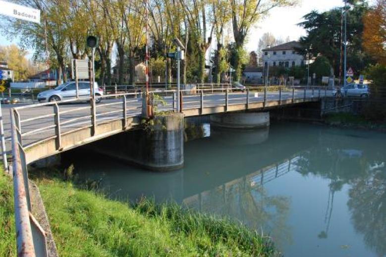 I LAVORI DI MANUTENZIONE STRAORDINARIA DEL PONTE GIREVOLE SUL NAVIGLIO BRENTA